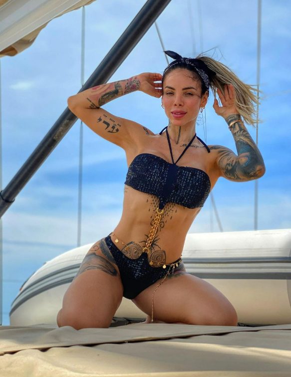 angelica hernandez the colombian tattoo model redefining beauty and empowerment through body art 36328 13
